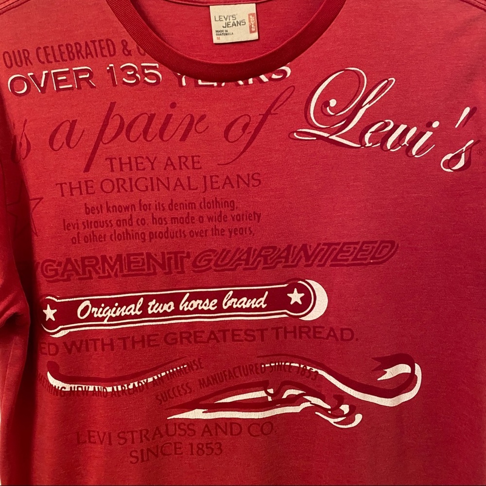 Levi’s‎ - Picture 3 of 4